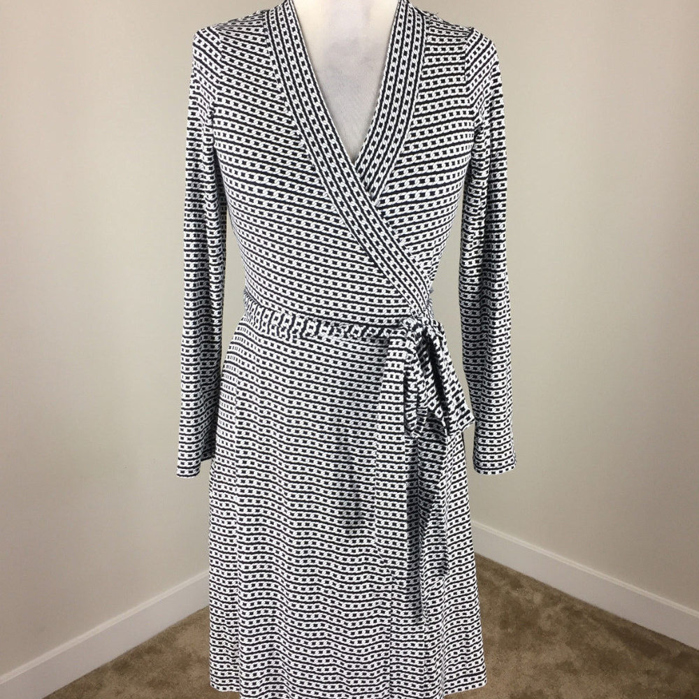 Banana Republic XS P Blue White Wrap dress